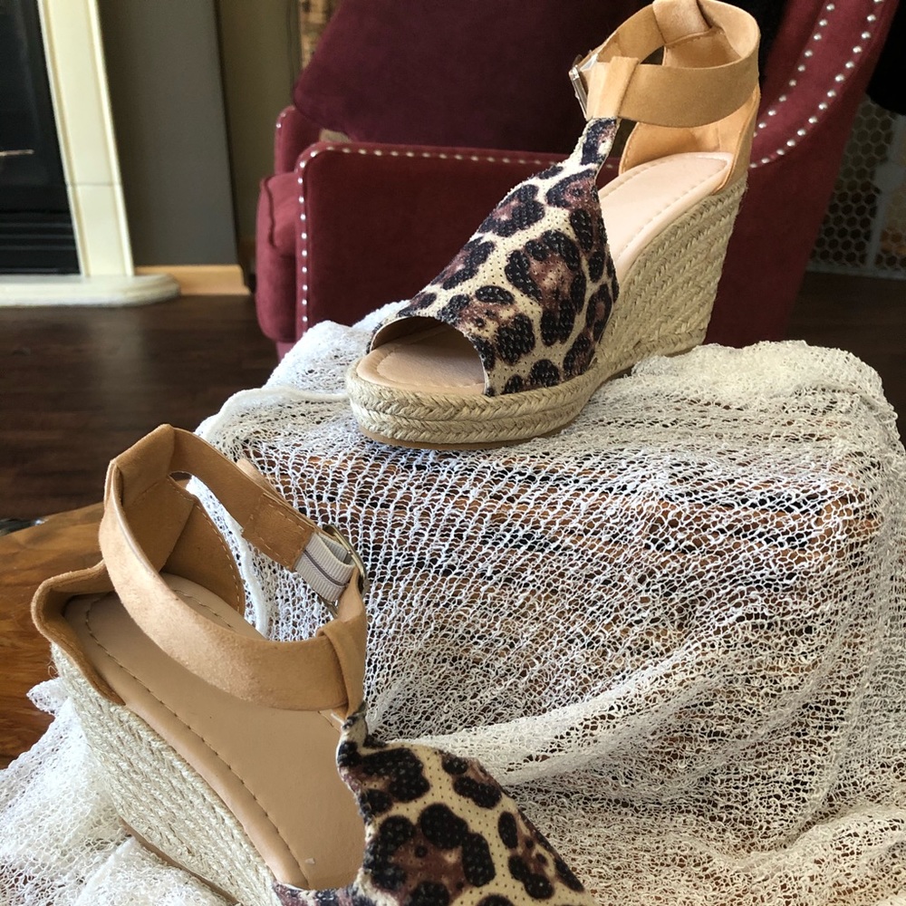 Women's Animal Print Sandals - 8 1/2M